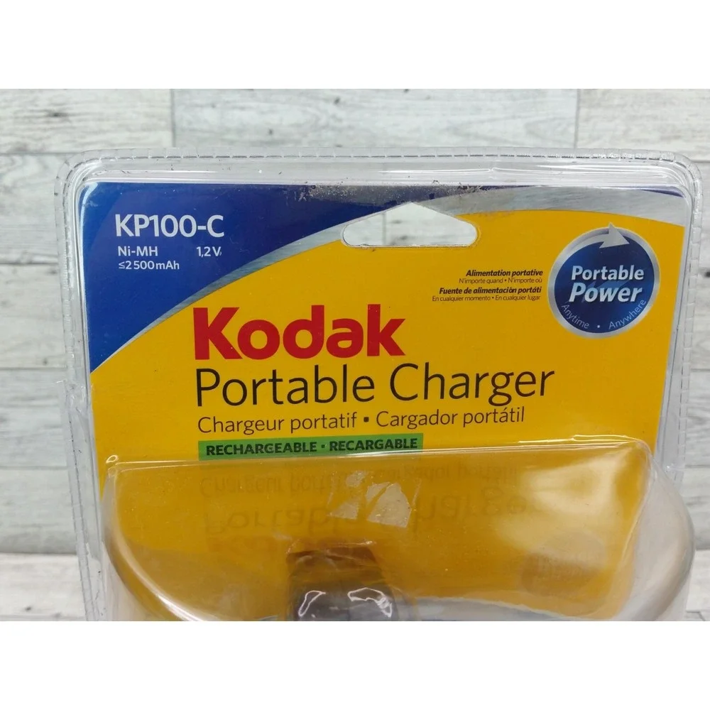 Kodak Portable Charger KP100-C Ni-MH 2500MAH 1.2V NEW In Box NIB